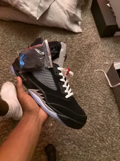 PK God Batch Air Jordan 5 Retro OG Black Metallic Reimagined HF3975-001 review Axel Flores 02