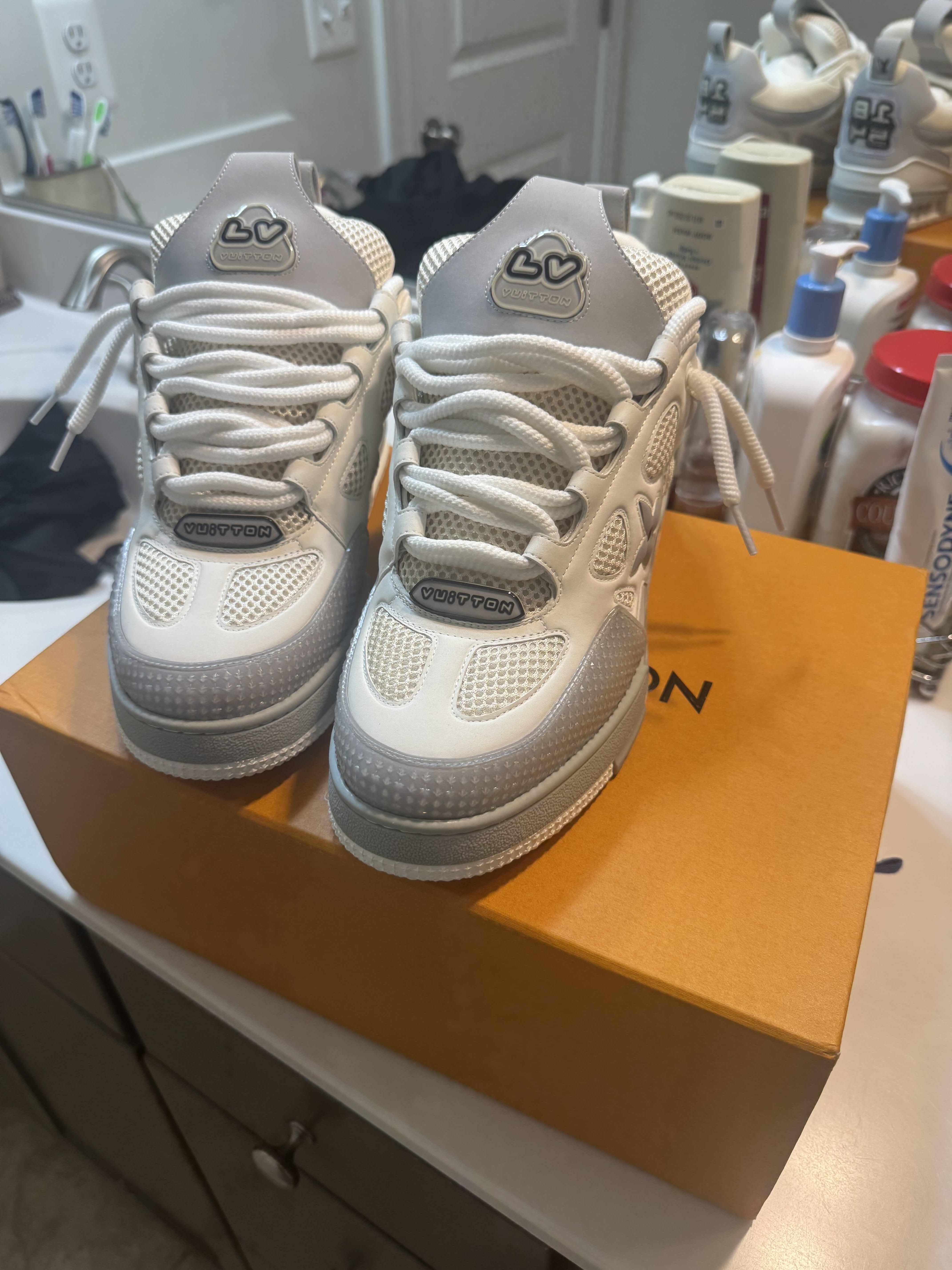 PK God Batch LOUIS VUITTON Leather lace up Fashionable Board Shoes White Gray 1ACQP4 review Phylicia Wooten 01