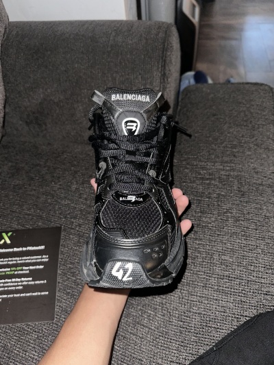 PK God Batch Balenciaga Runner Black review Mauricio 01