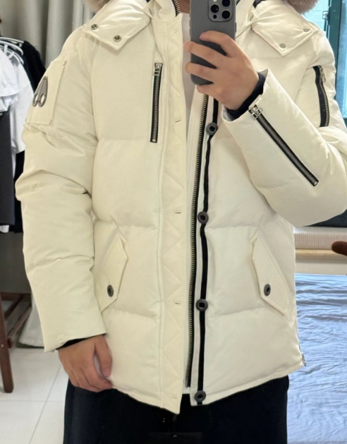 Moose knuckles   Men's down jacket  off white review Tania Paulino