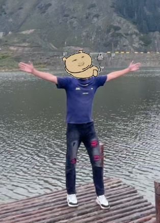 Amiri Distressed MX1 Slim Fit Cracked Jean Black and Pink review Ken Stlouis 02