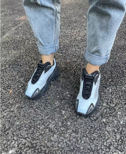 PK God Batch adidas Yeezy Boost 700 MNVN Light Blue GZ0711 review Jonathan Jenkins