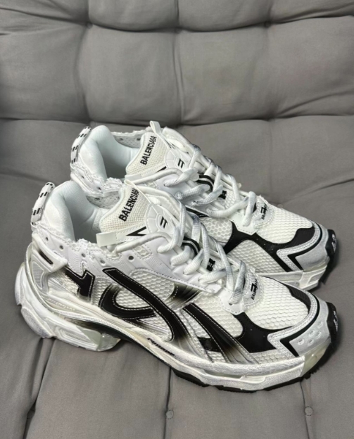 PK God Batch Balenciaga Runner Sneaker 'Gradient - White Black' 772774 WRUNG 9010 review Marcelo Deleon