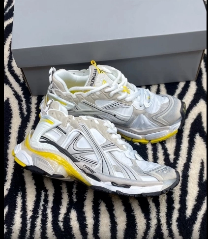 PK God Batch Balenciaga Runner Sneaker 'White Yellow' 772767 W3RNY 9170 review 