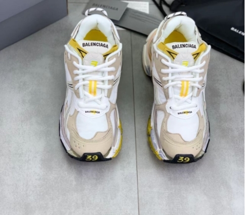 PK God Batch Balenciaga Runner Sneaker 'White Yellow' 772767 W3RNY 9170 review 