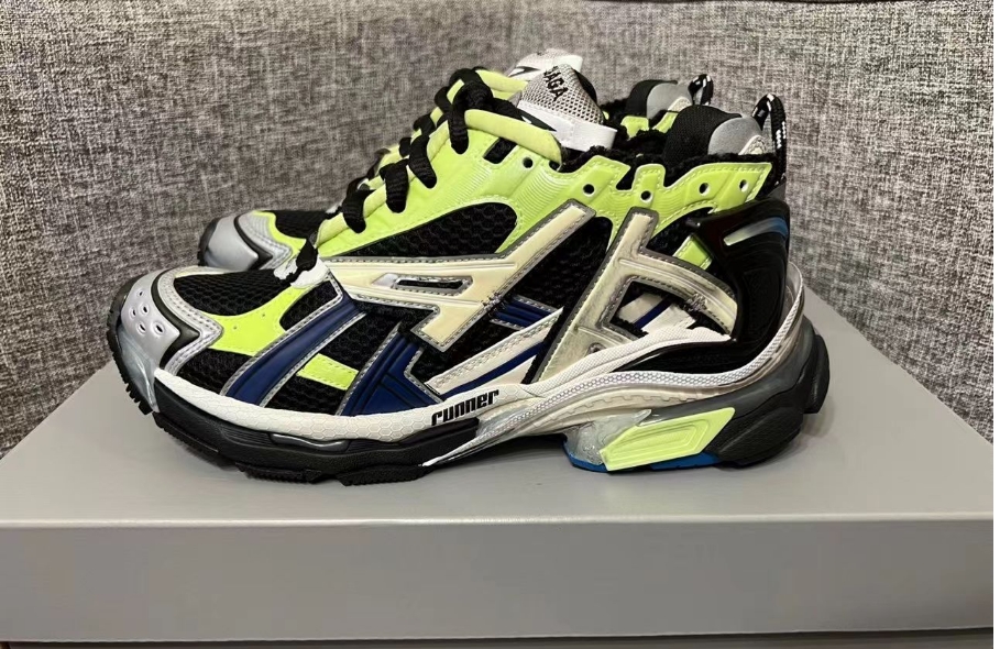 PK God Batch Balenciaga Runner Black Green review Dylan Henao Munoz