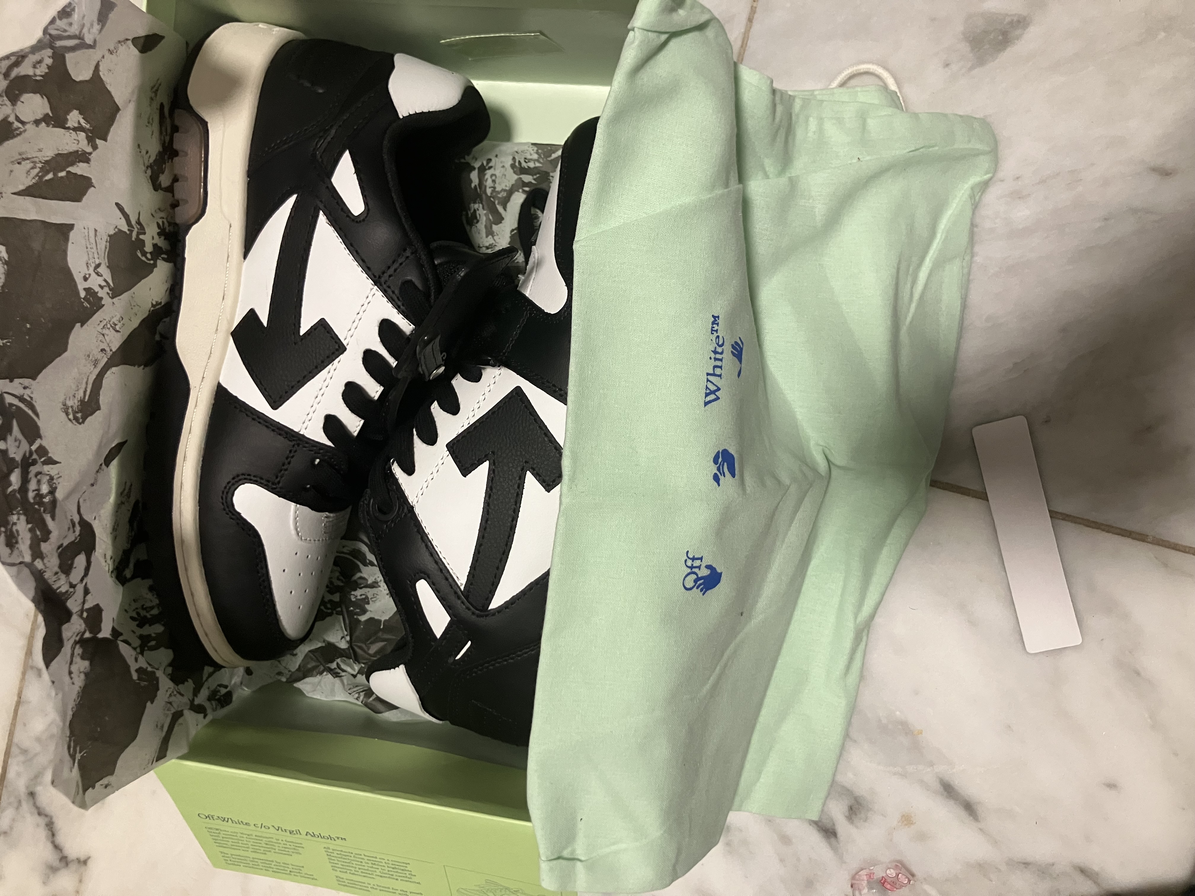 PK God Batch OWIA259F 21LEA001 0107 OFF-WHITE Out Of Office Black And White Pandas  review Dalvin Bertrand