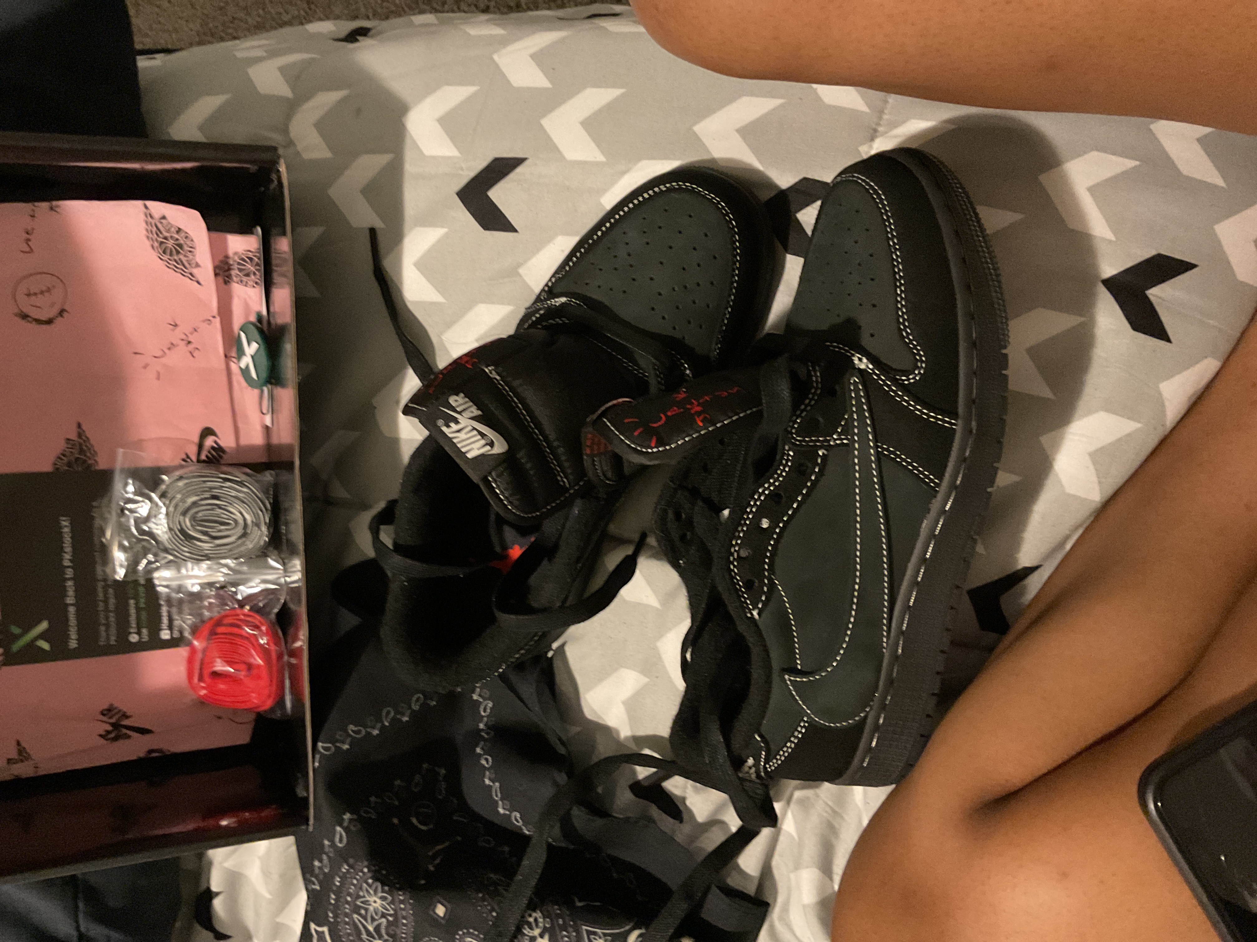 Special offer Batch Travis Scott x Air Jordan 1 Low OG SP Black Phantom DM7866-001 review Alyssa S. 02