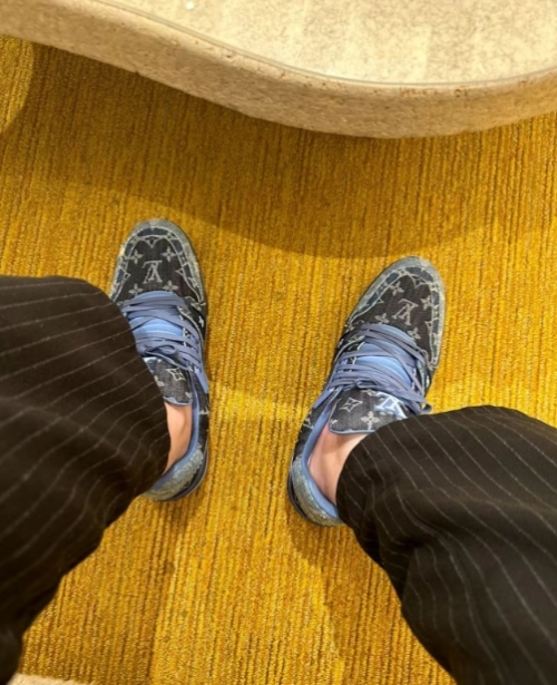 PK God Batch Louis Vuitton Louis Vuitton Trainer Navy Blue review