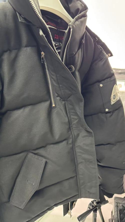 Moose knuckles  Zippered women's down jacket black review