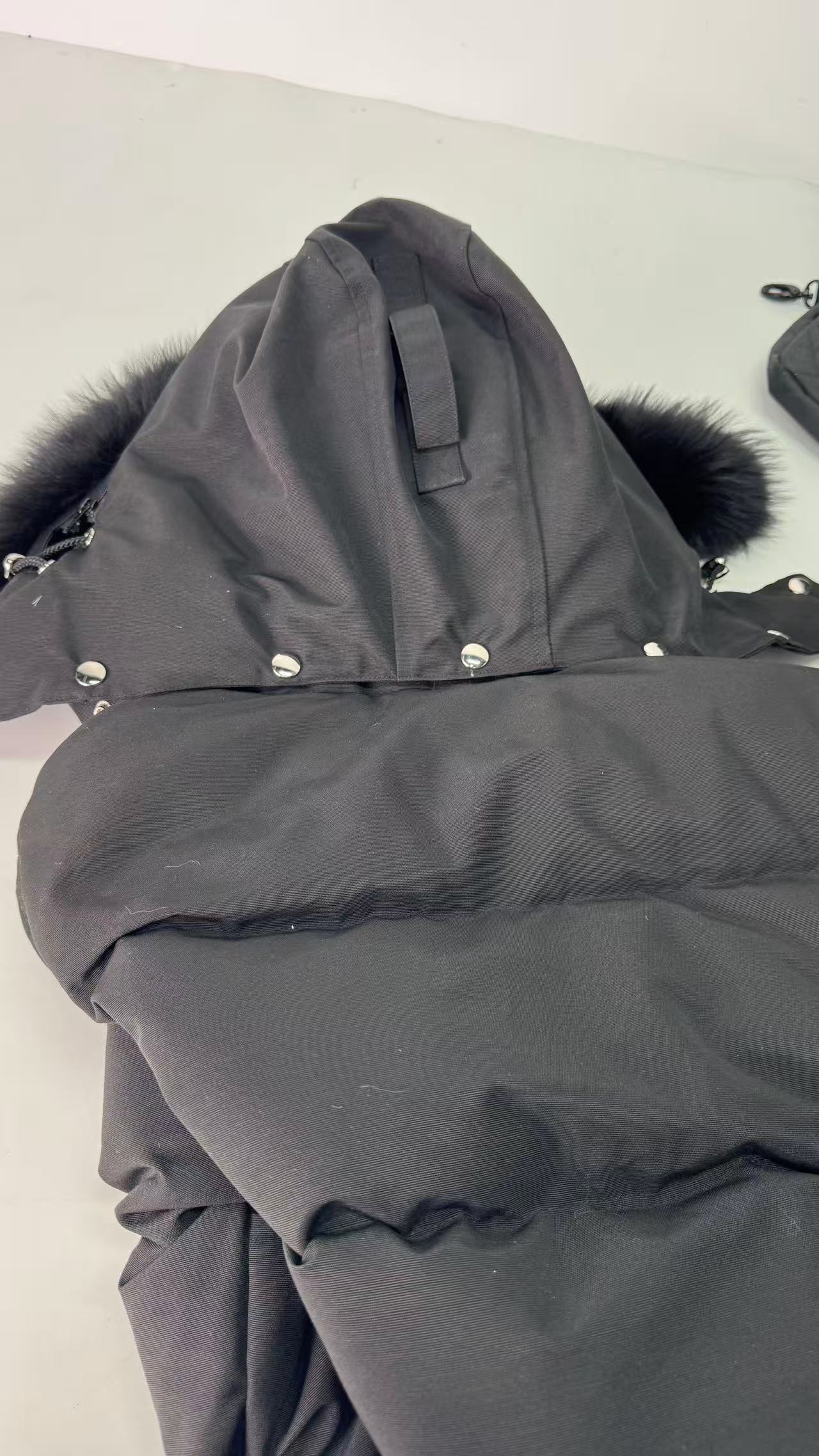 Moose knuckles  Zippered women's down jacket black review Rebecca Warner 01