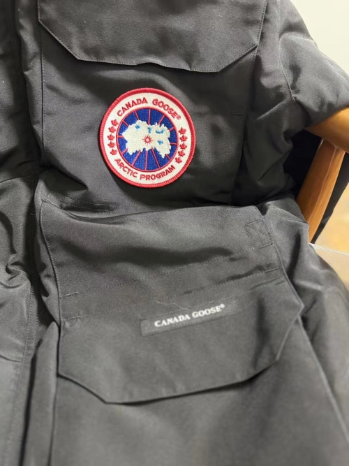 Canada Goose Expedition Parka Black review 