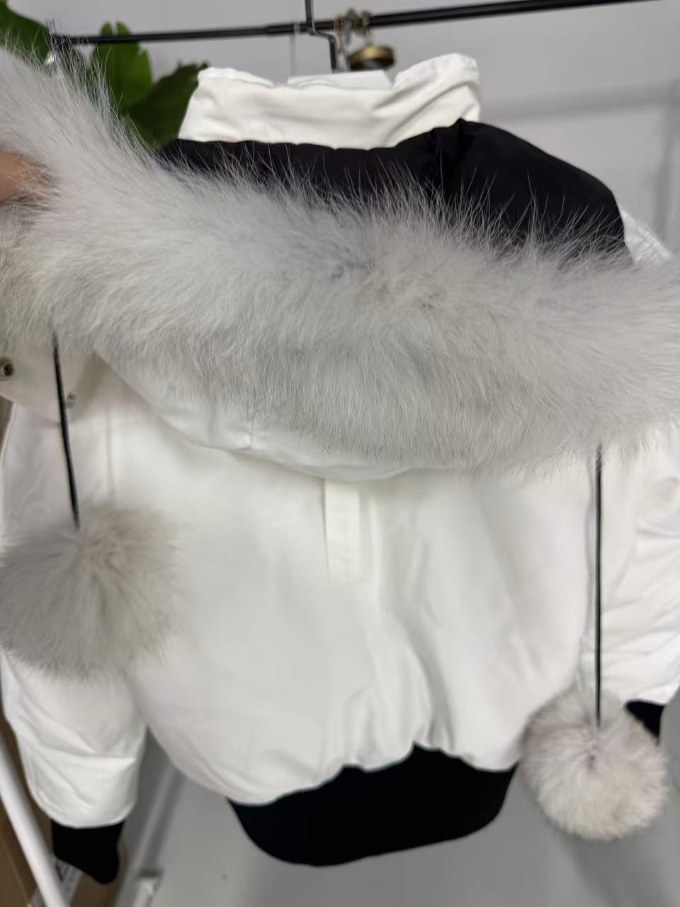 Moose Knuckles White Jacket White Wool Collar review Laurin Vincent 02