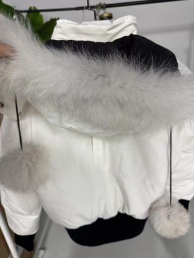 Moose Knuckles White Jacket White Wool Collar review Laurin Vincent 01