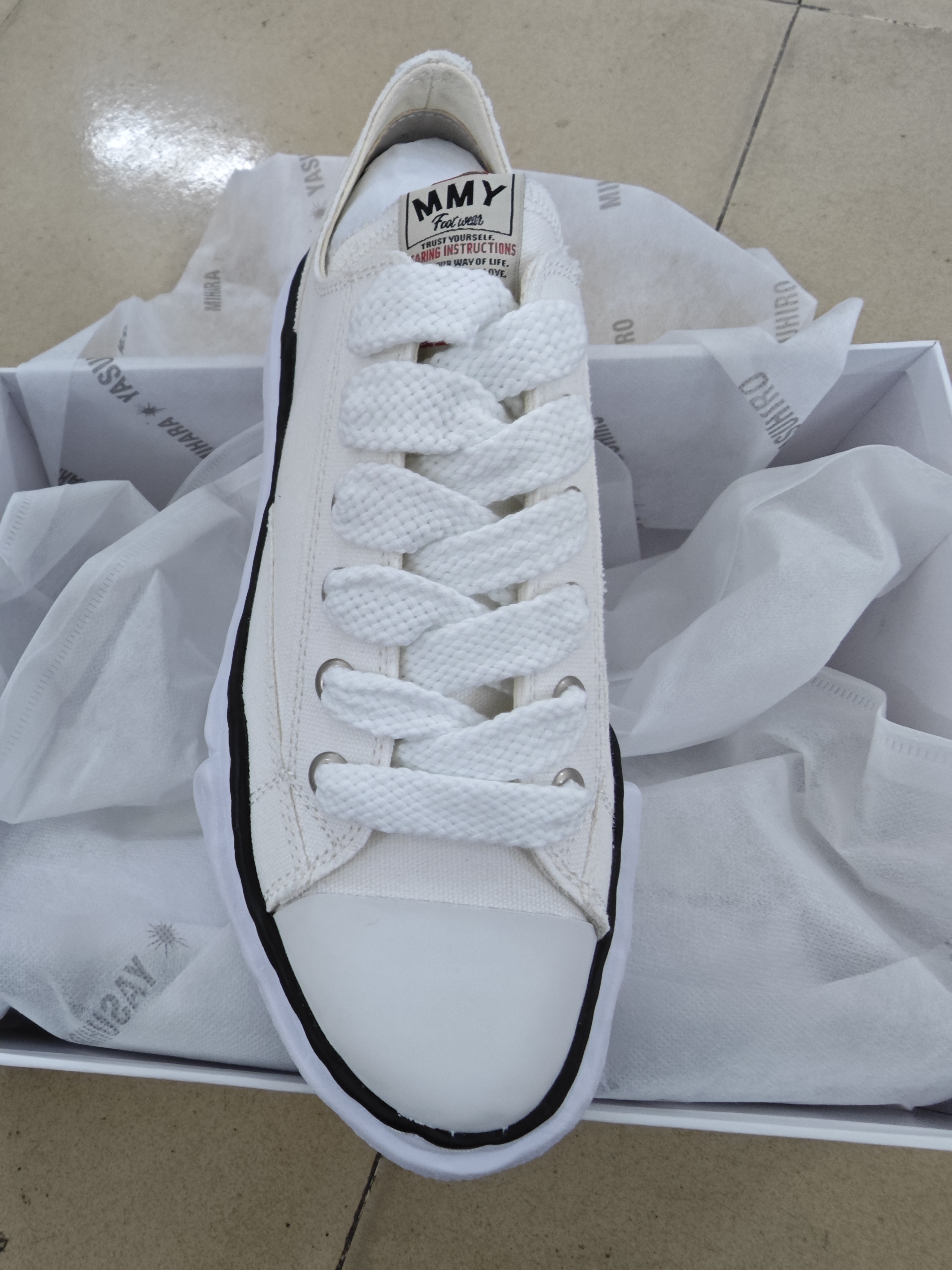 PK God Batch MIHARA YASUHIRO White White and Black Lines NO.723 review Jeremy Zuna 00