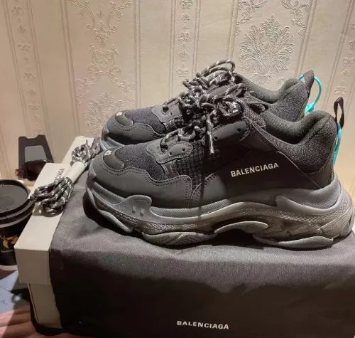 Pkstockx Balenciaga Triple S Black 524039 W06E2 2020 review 