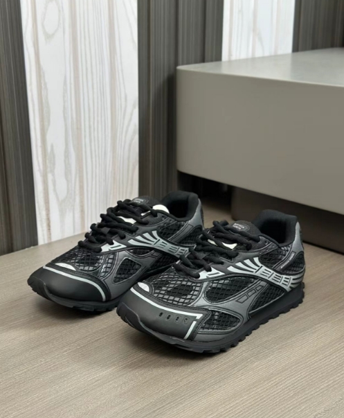 PK God Batch Bottega Veneta Orbit Sneaker Black review Malakhi Snow