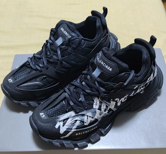 Balenciaga Track Sneaker White Graffiti 542436 WTRHW 1090 review Bradley Williams