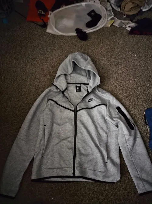 Nike Sportswear Tech Fleece Full-Zip Hoodie Heather Grey review 