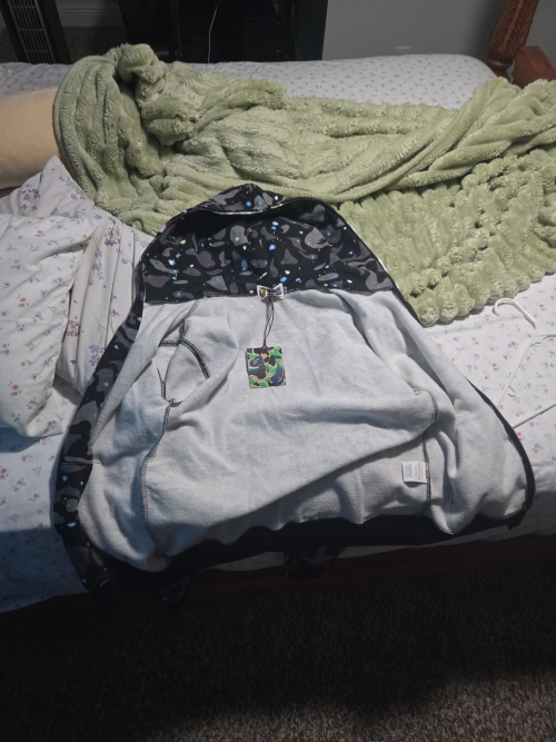 BAPE Color Camo Shark Zip Hoodie Black 4580793319054 review 