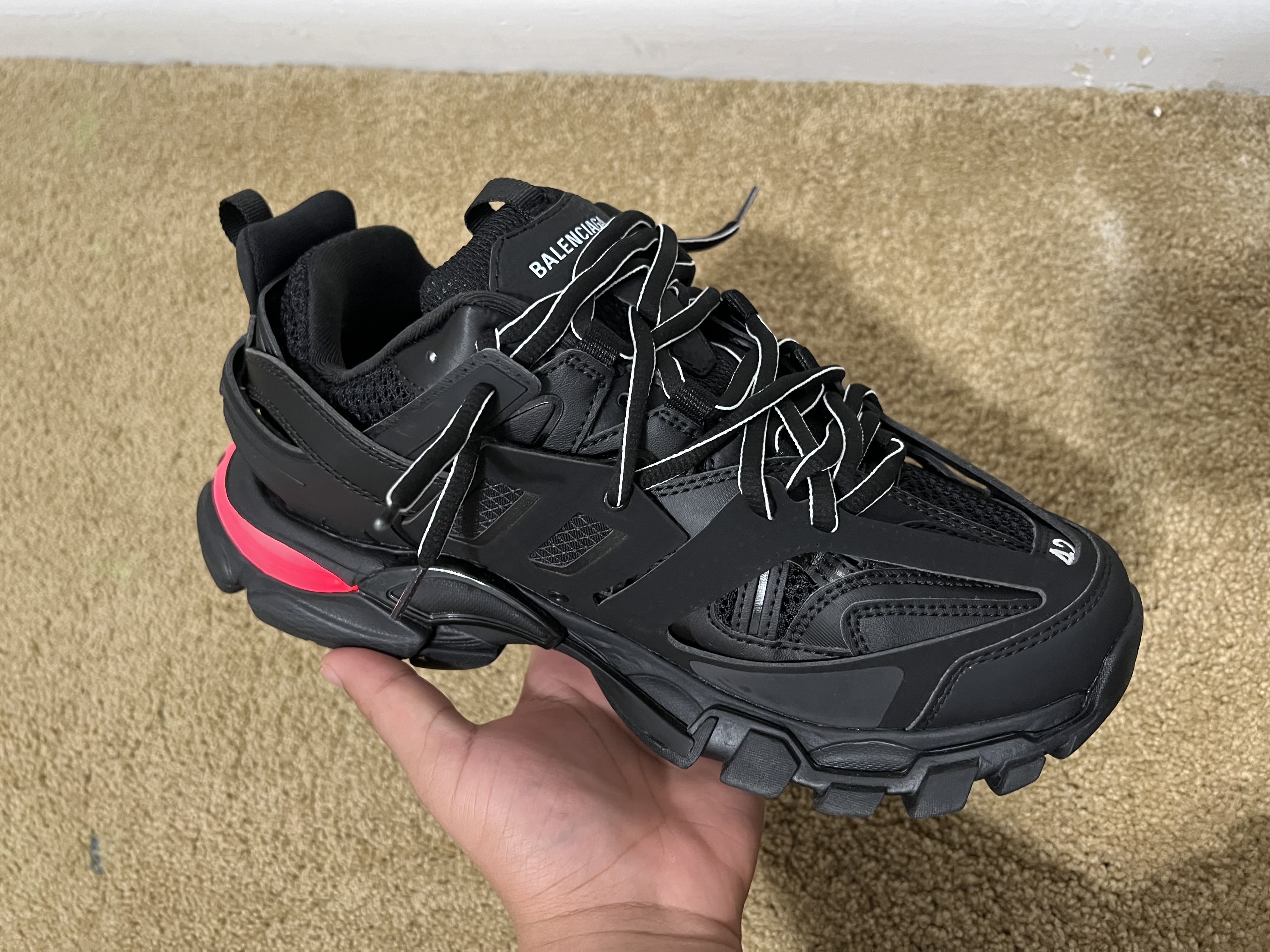 Balenciaga Track Black 555032 W1GB7 1000 (LED) review Carlos 01