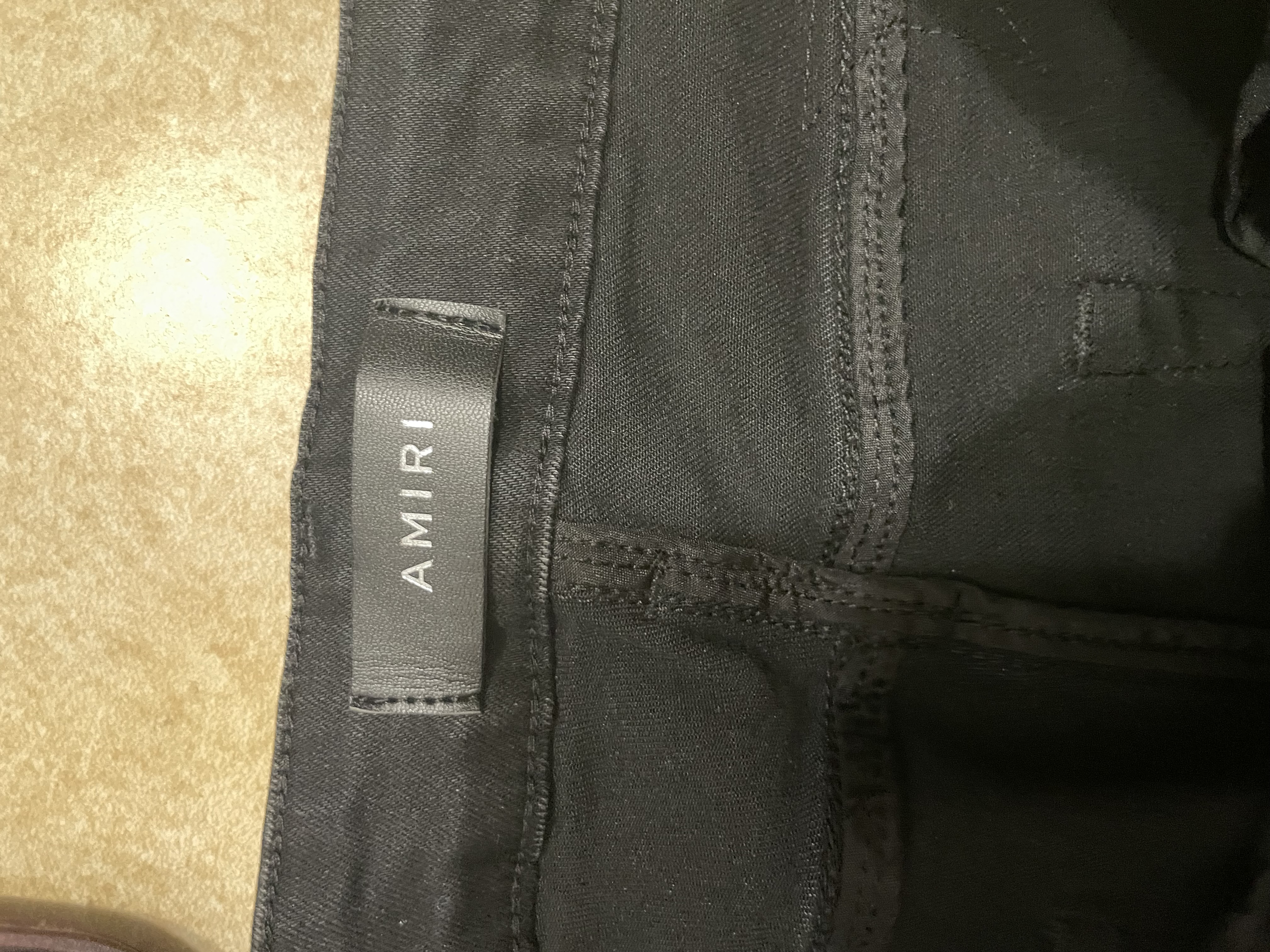 AMIRI Chemist Leather Star Aged Jeans Black review Ju 05