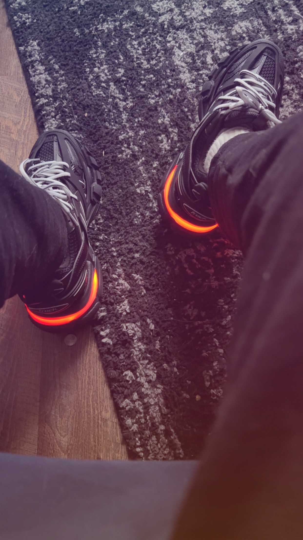 Balenciaga Track Black and White 542023 W1GB1 2045 (LED) review cayden 00