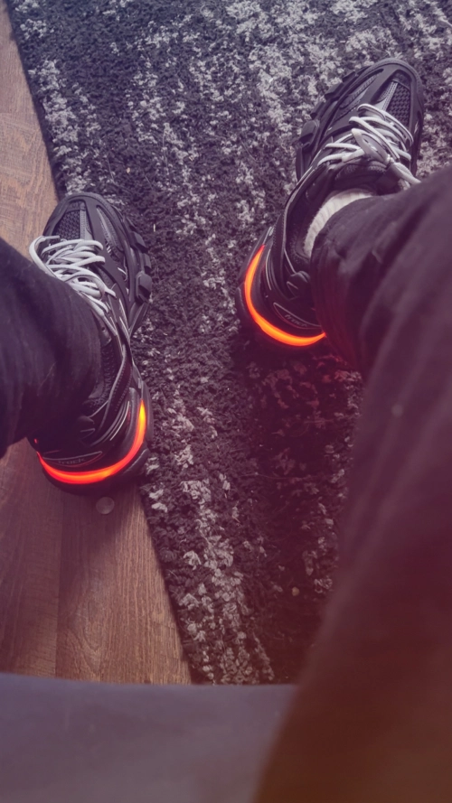 Balenciaga Track Black and White 542023 W1GB1 2045 (LED) review 