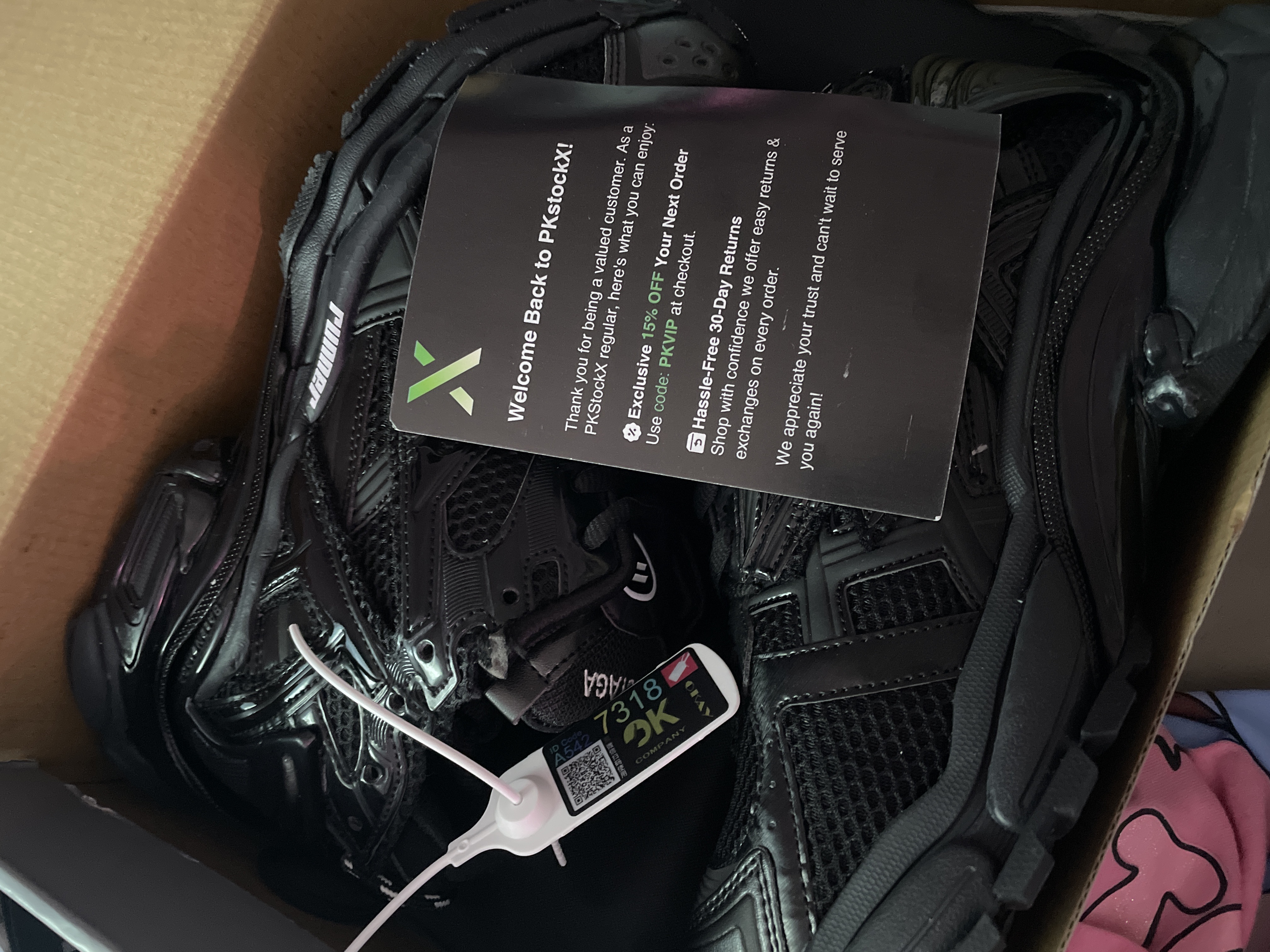 PK God Batch Balenciaga Runner Black review lanaya 00