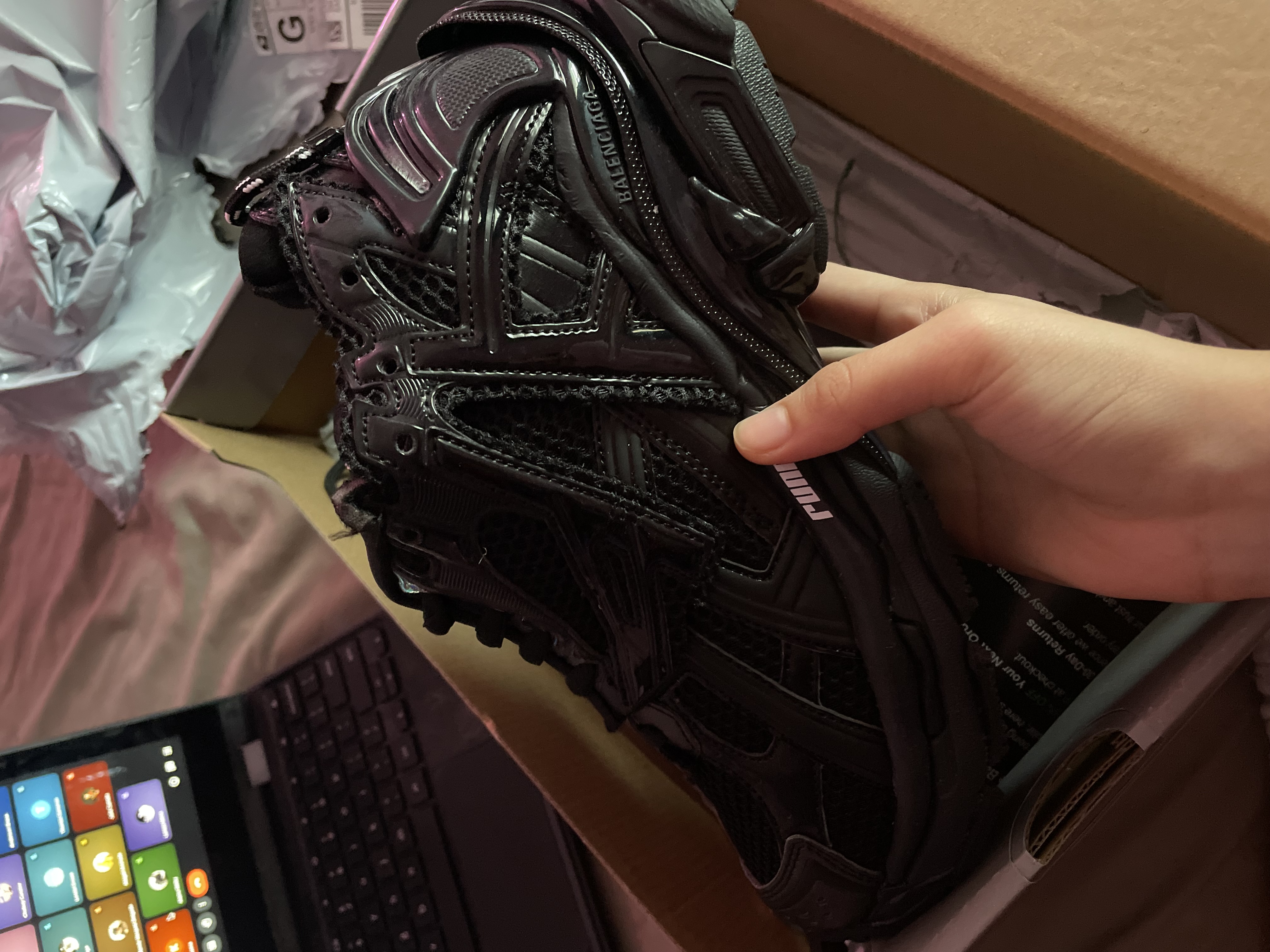 PK God Batch Balenciaga Runner Black review lanaya 02