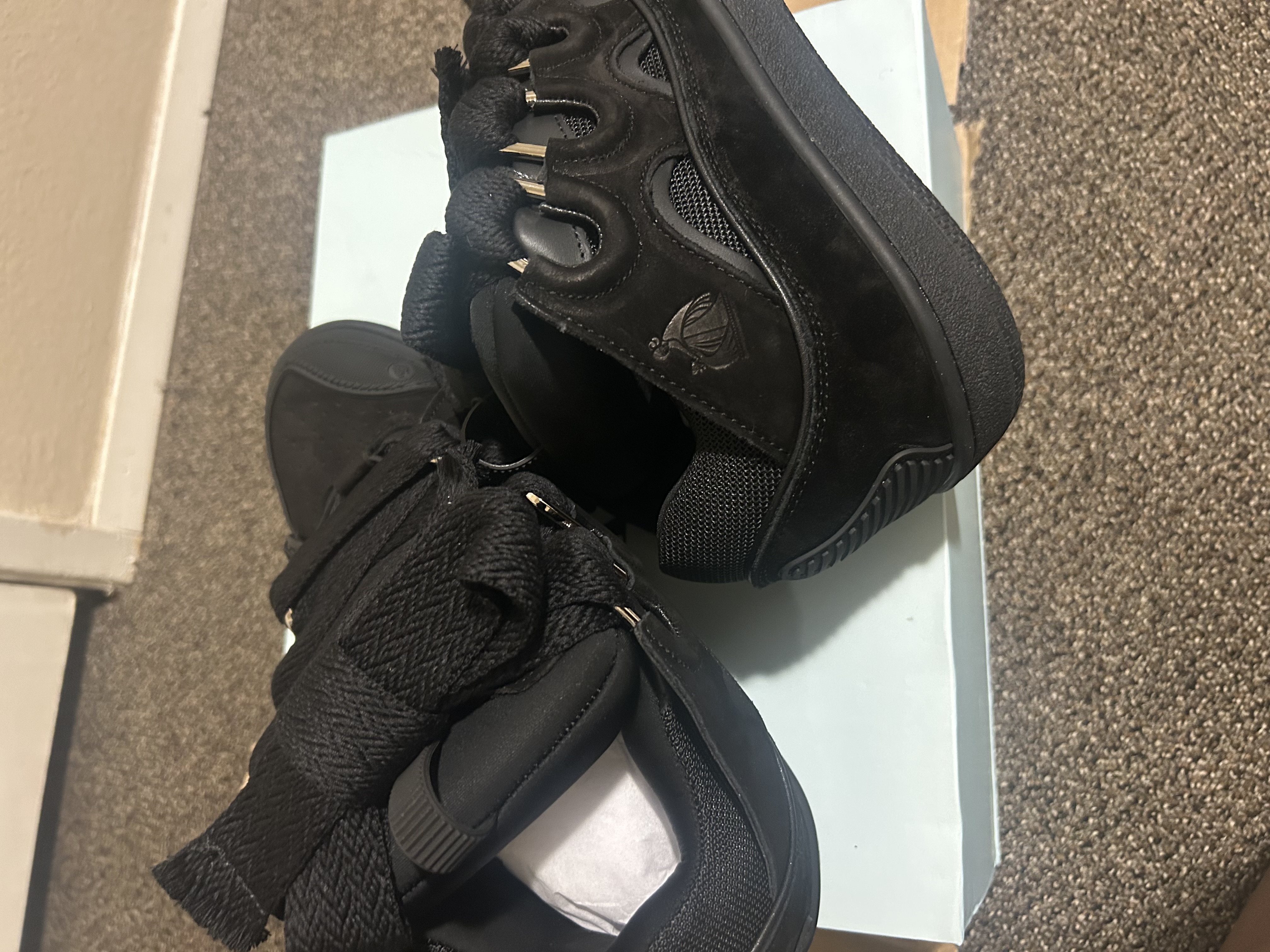  Lanvin Leather Curb All Black review Lanvins 01