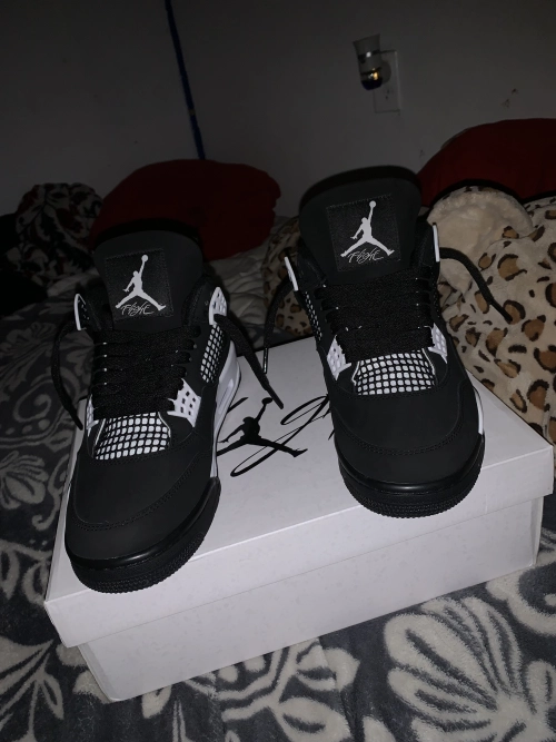 Special offer Batch Air Jordan 4 White Thunder FQ8138-001 review 