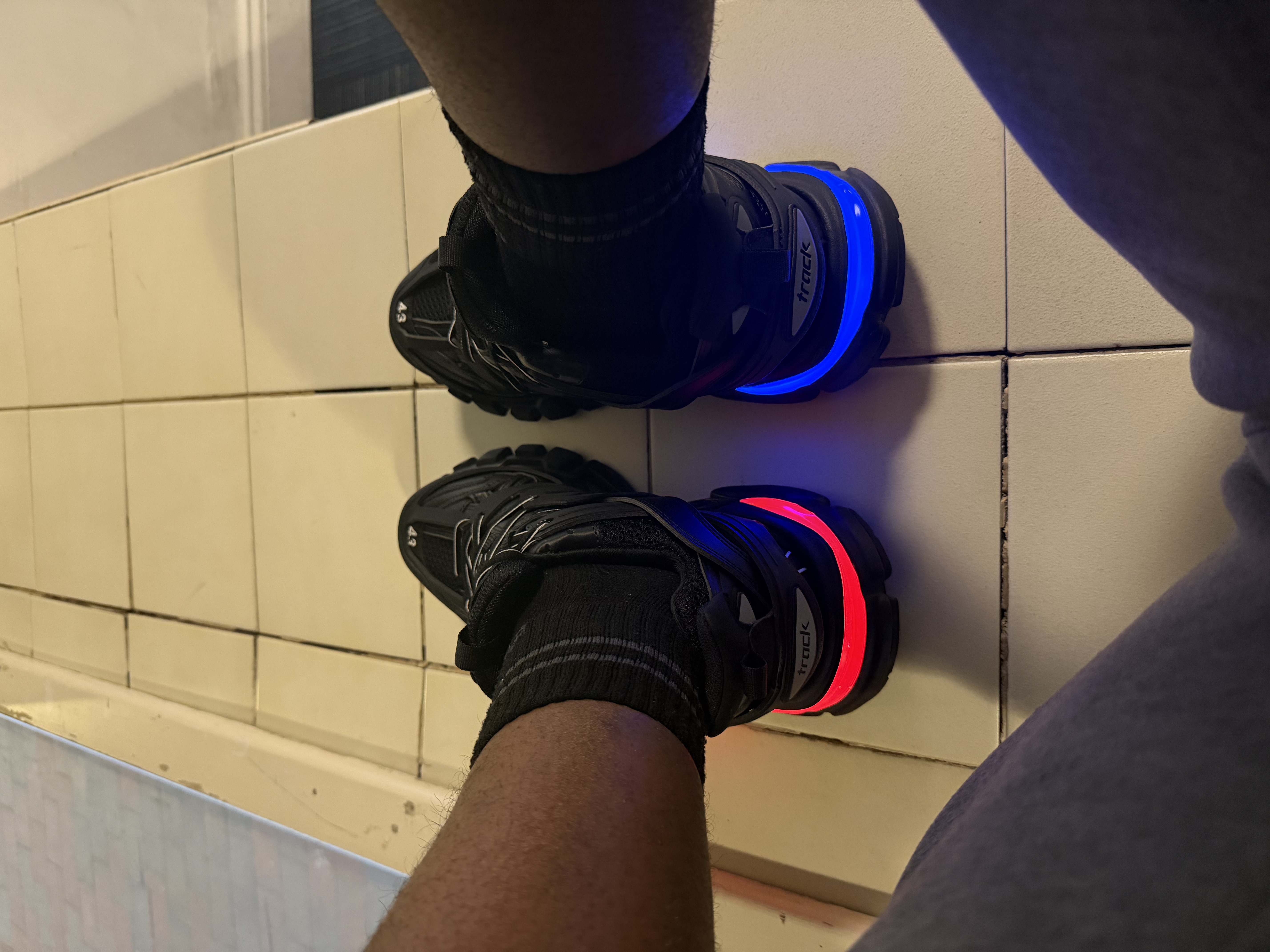 Balenciaga Track Black 555032 W1GB7 1000 (LED) review OlivierJoseph 00