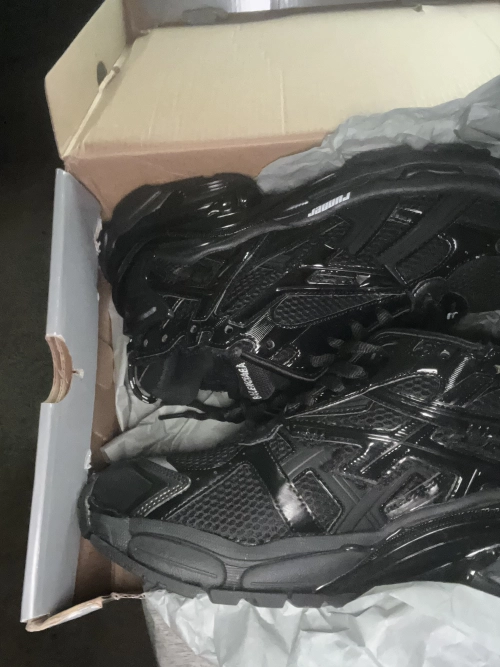 PK God Batch Balenciaga Runner Black reviewed by