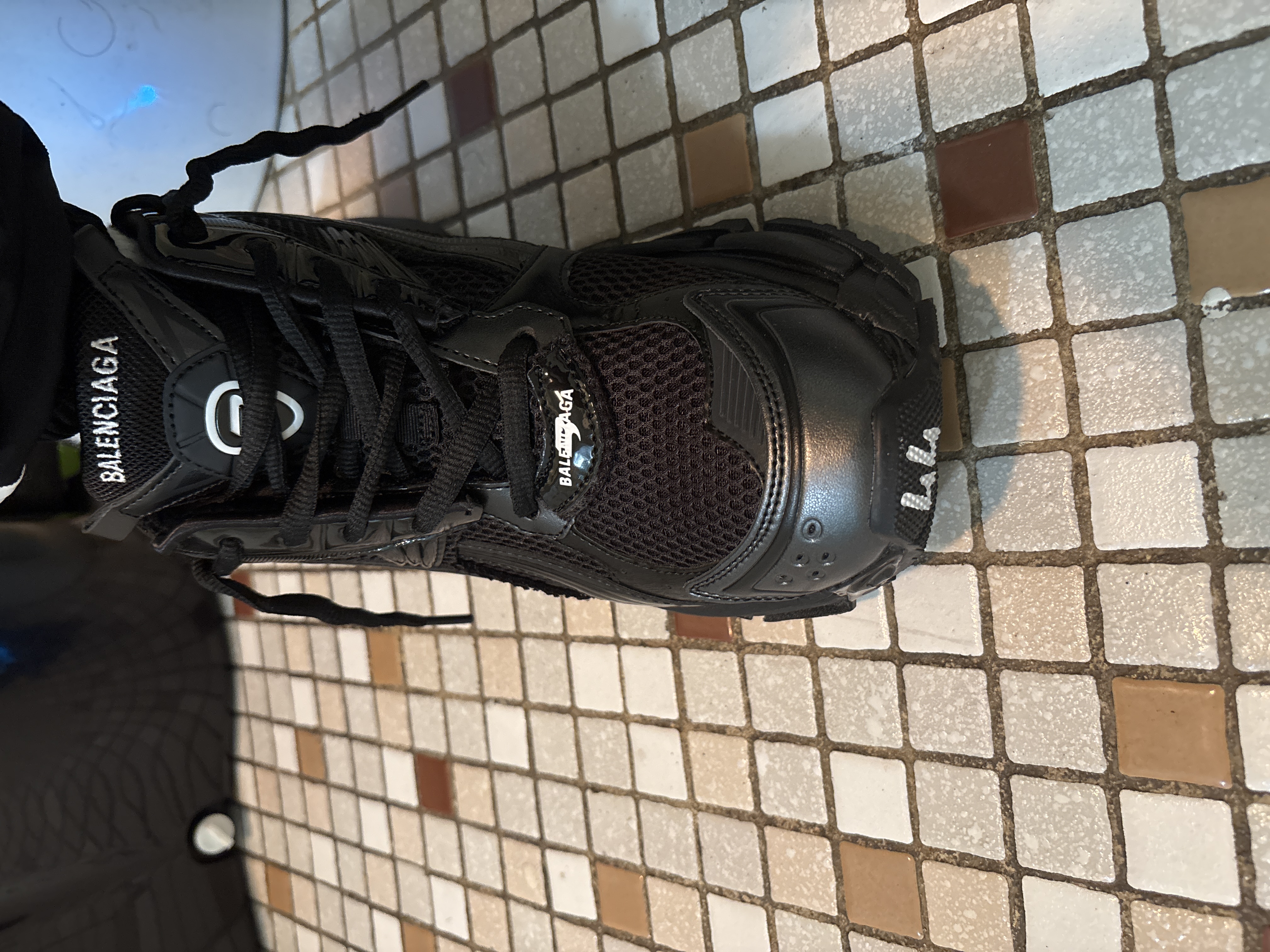 PK God Batch Balenciaga Runner Black LED review ANDREW 01