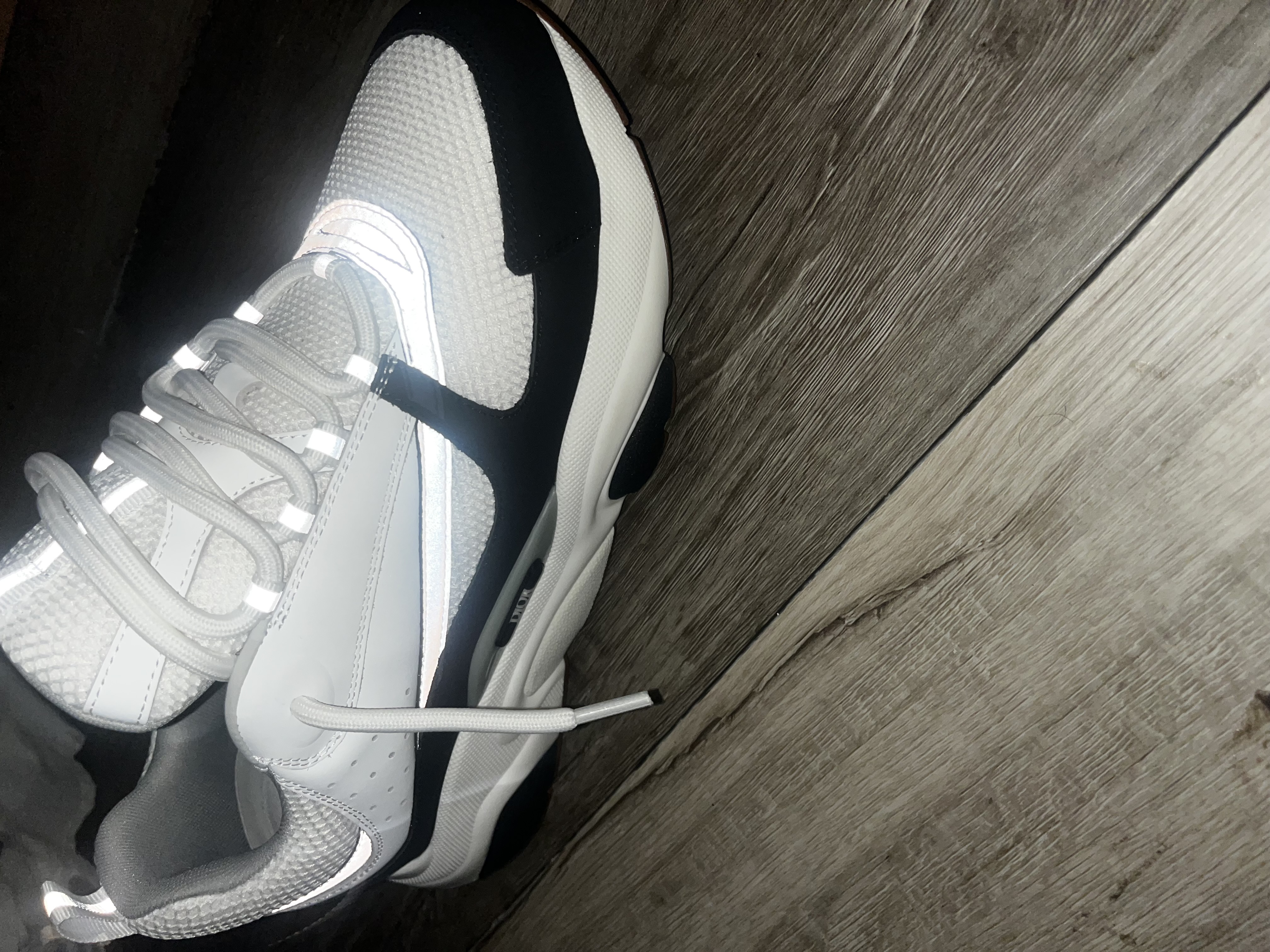 PK God Batch Dior White Black 'B22' Sneakers Cream review Teckeynot 05