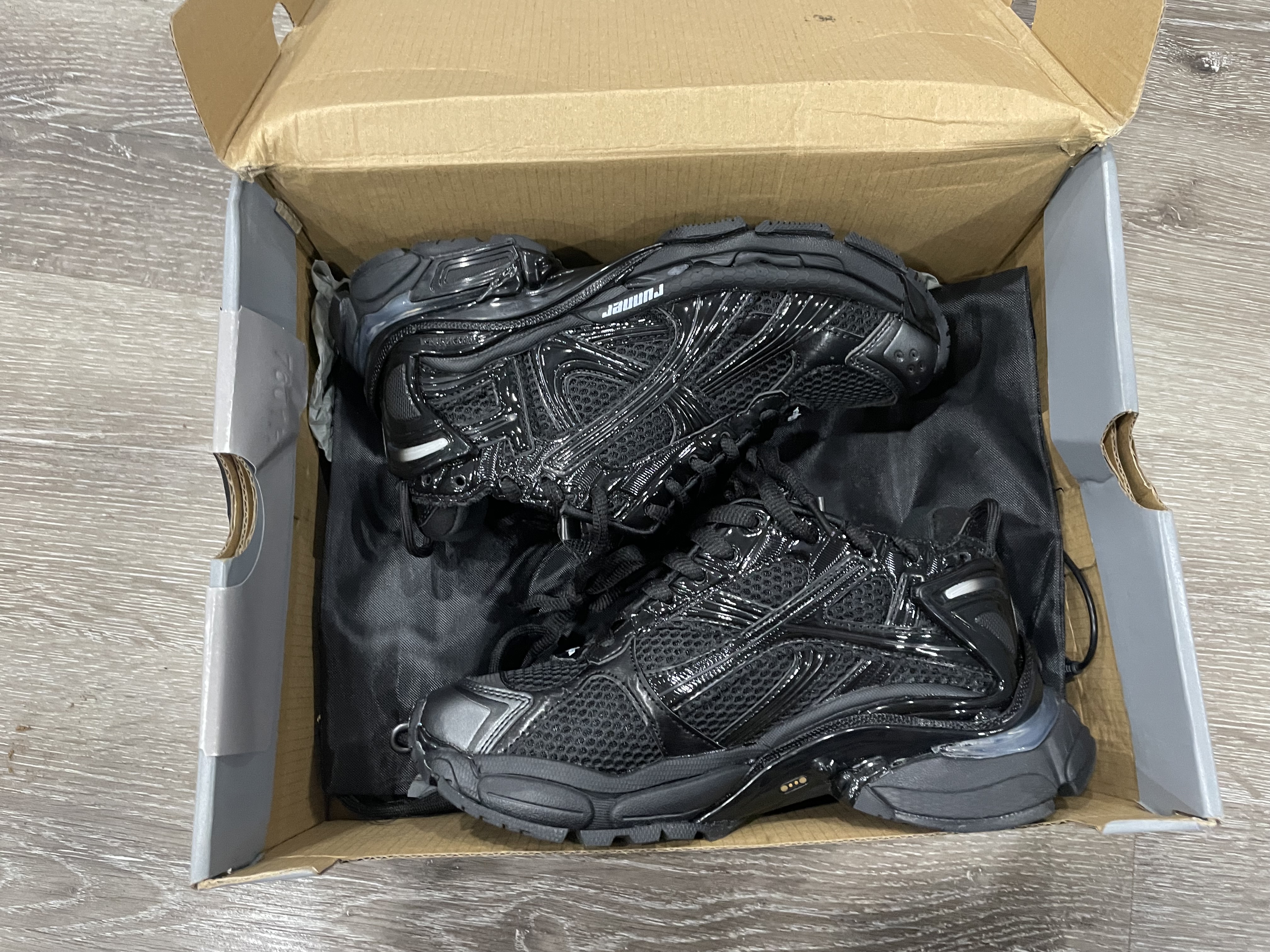 PK God Batch Balenciaga Runner Black LED review Kevin