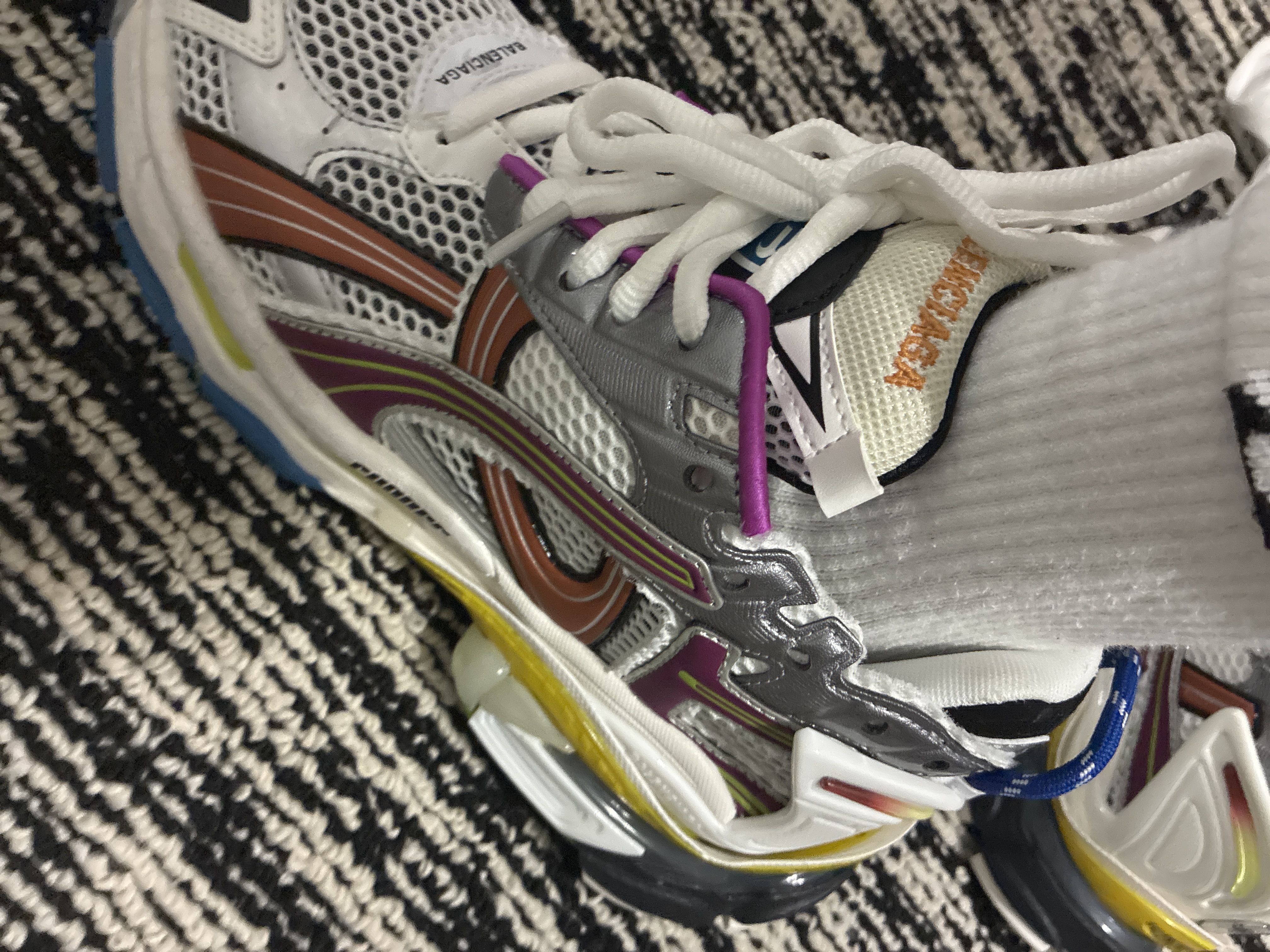 PK God Batch Balenciaga Runner Sneaker Color Orange Powder 772767 W3RBW 9168 review .