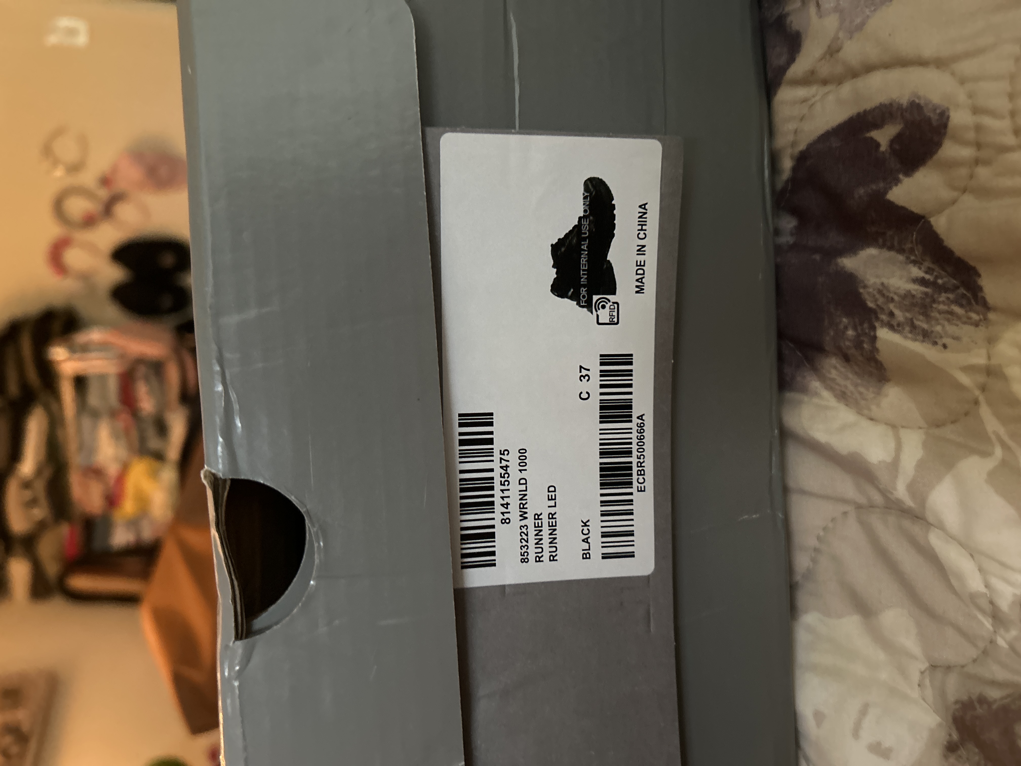PK God Batch Balenciaga Runner Black LED review Unknown 01