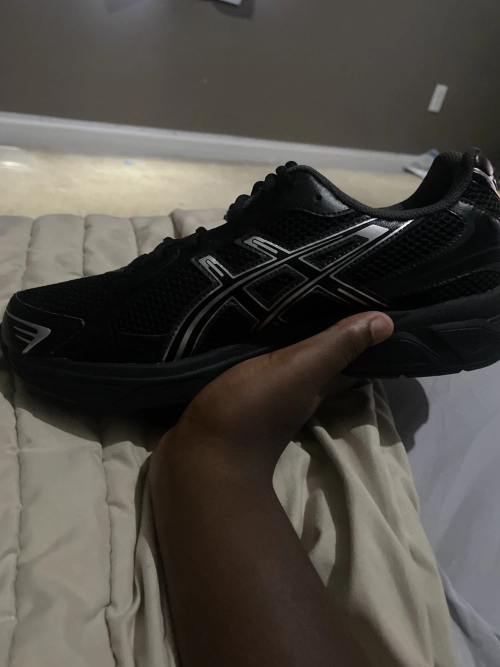 ASICS Gel-1130 Black Pure Silver reviewed by