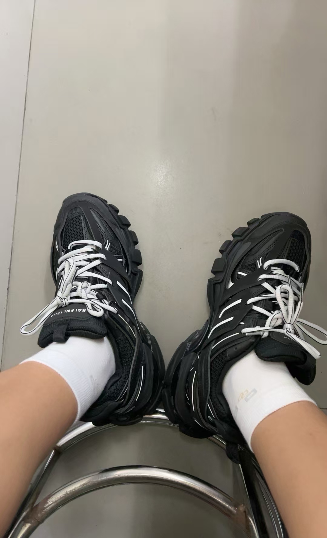 Balenciaga Track Black and White 542023 W1GB1 2045 (LED) review 0