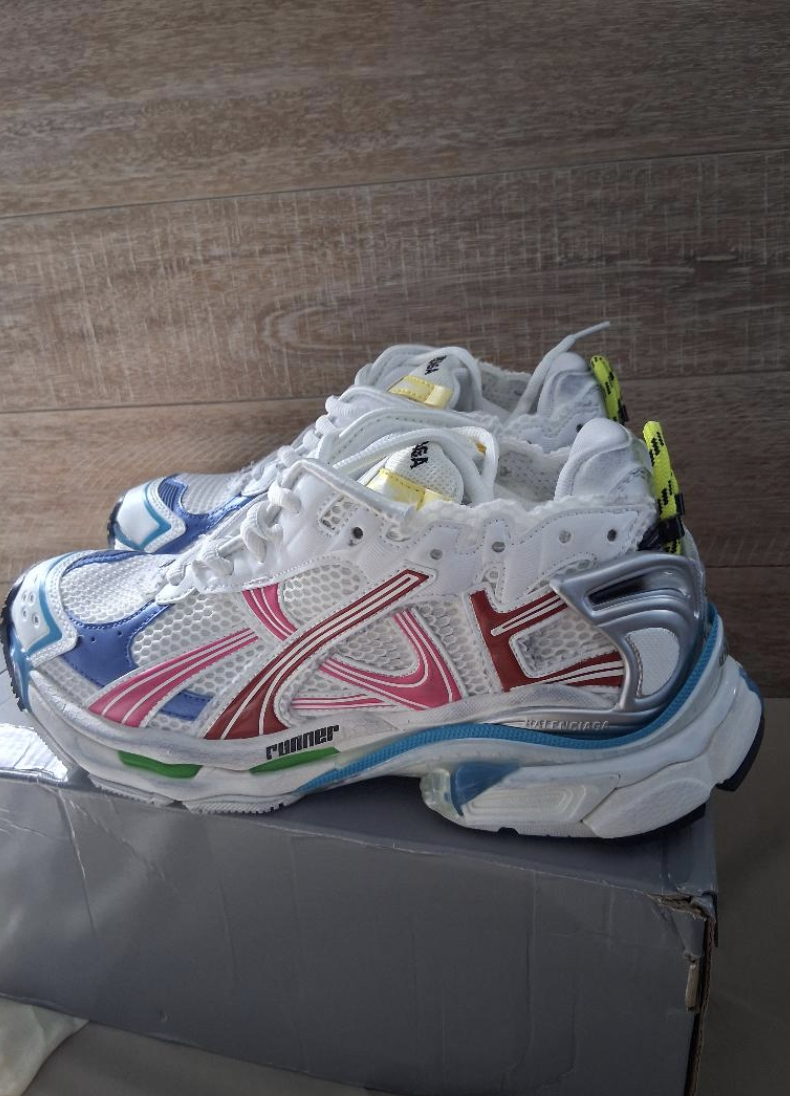 PK God Batch Balenciaga Runner Sneaker 'White Multi-Color' 772774 W3RBW 9645  review naamee 00