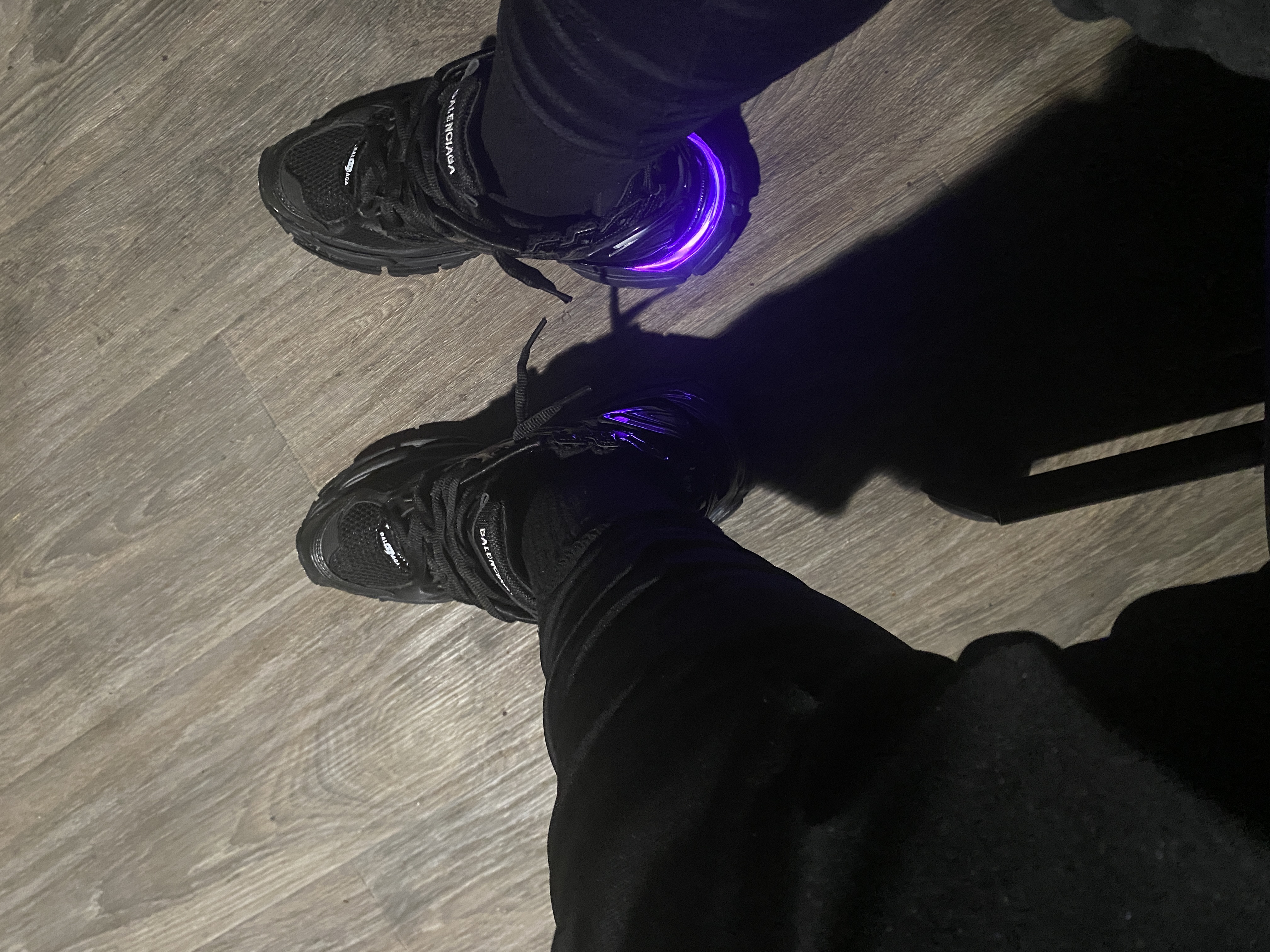PK God Batch Balenciaga Runner Black (LED) review Jayshawn 00