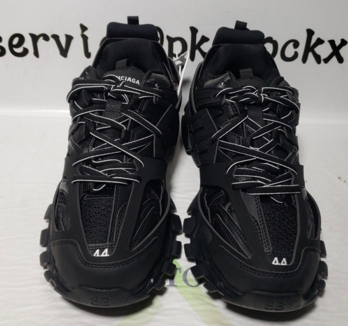 Balenciaga Track Black 555032 W1GB7 1000 (NO LED) review John Johnson 01