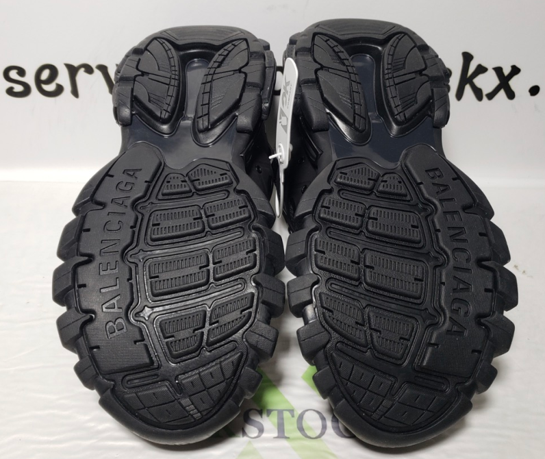 Balenciaga Track Black 555032 W1GB7 1000 (NO LED) review John Johnson 03