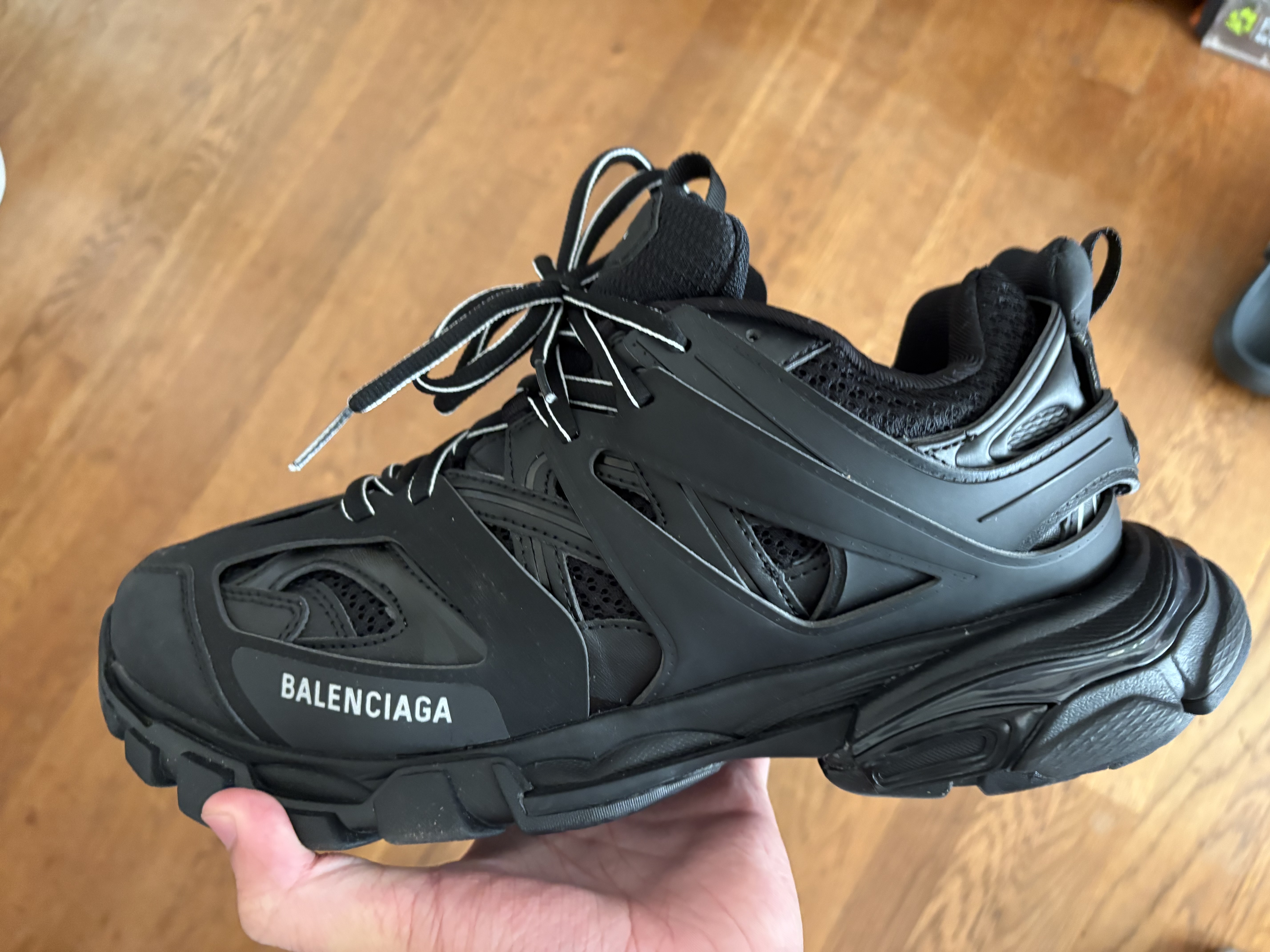 Balenciaga Track Black 555032 W1GB7 1000 (NO LED) review John Terrence 00