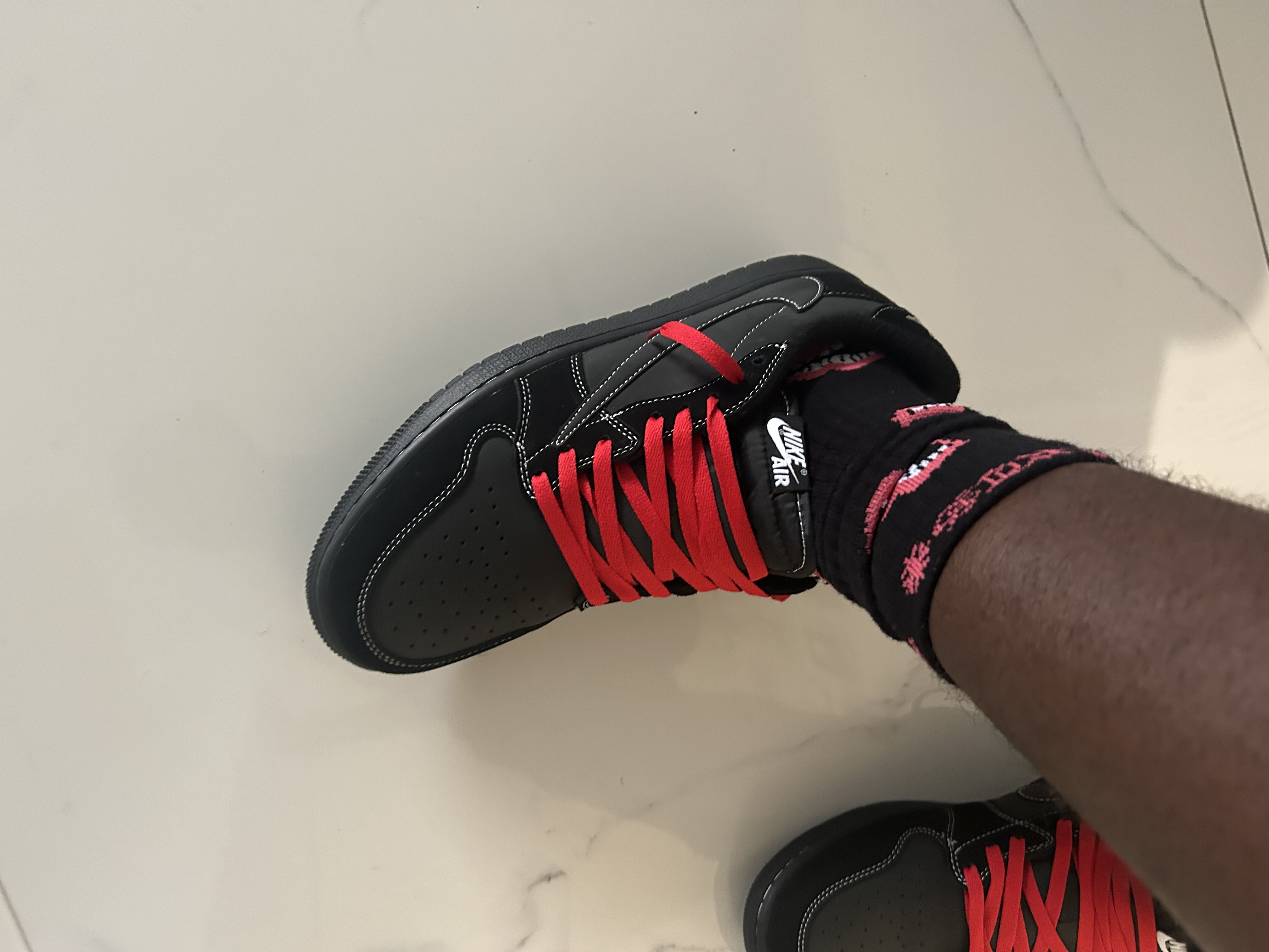 【Flash Sale】Air Jordan 1 Retro Low OG SP Travis Scott Black Phantom DM7866-001 review Malykai 01