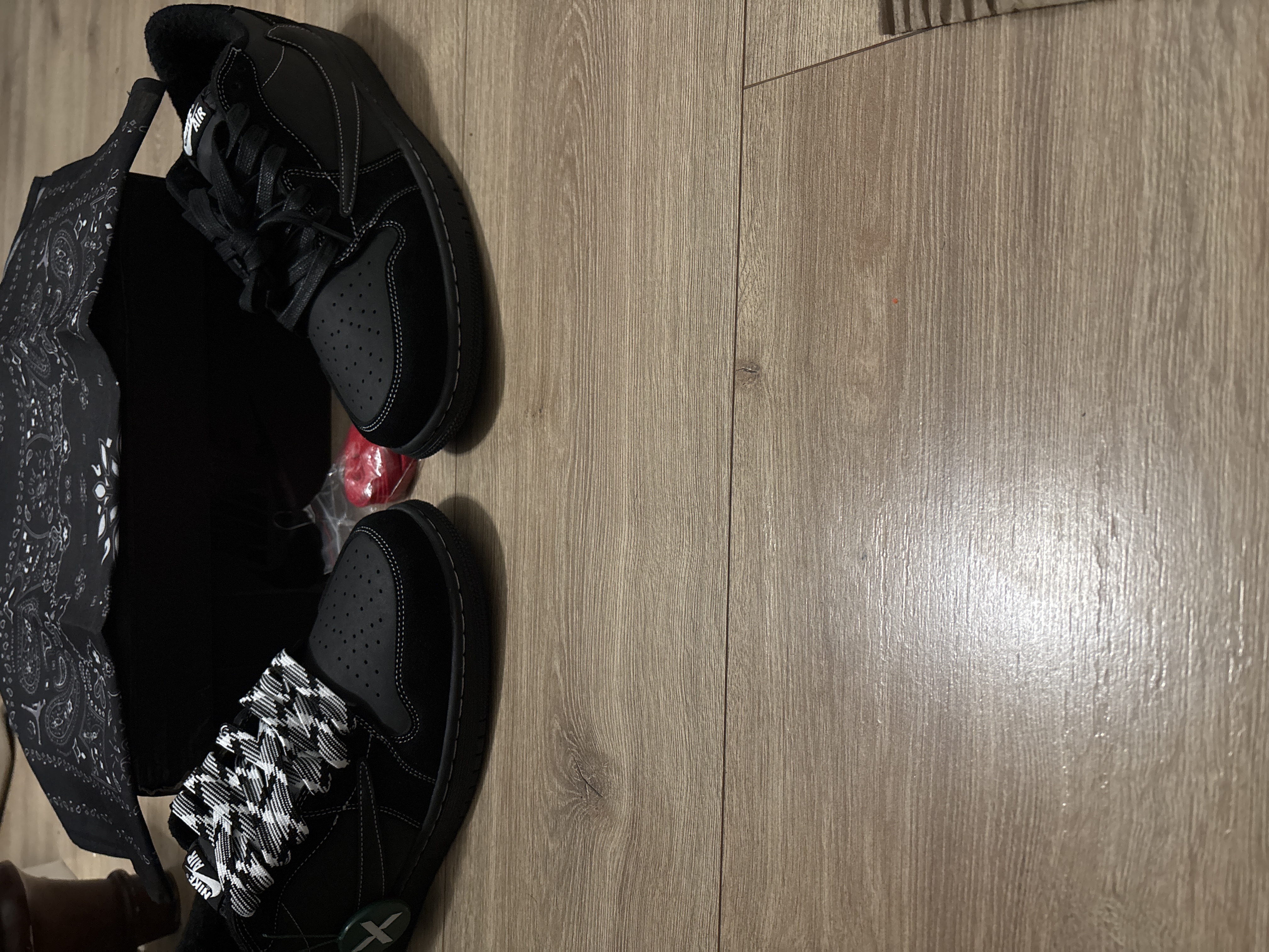 【Flash Sale】Air Jordan 1 Retro Low OG SP Travis Scott Black Phantom DM7866-001 review ……. 00