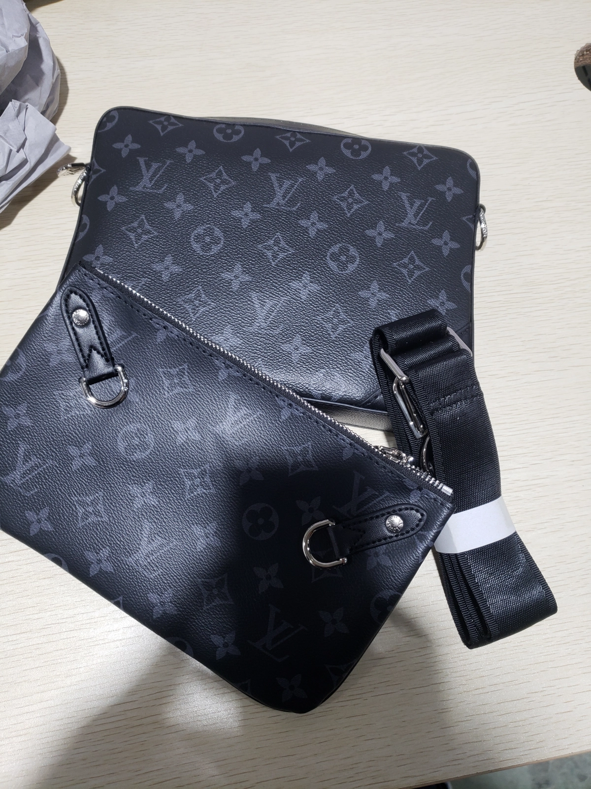 QC Photos For LOUIS VUITTON Trio Messenger Monogram Eclipse Reverse Gray