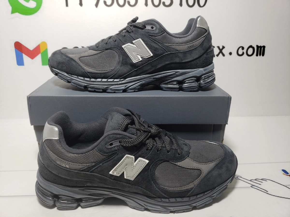 New Balance 2002R 'Black Grey' 